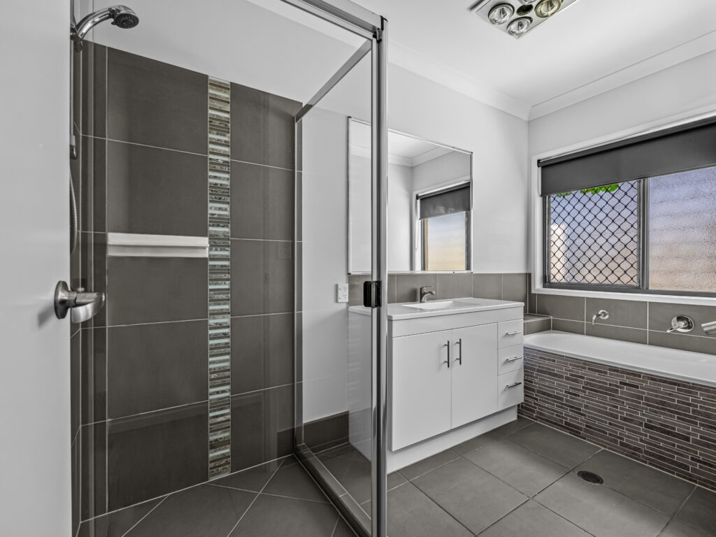 5 Rosemary Street, Deebing Heights, QLD 4306