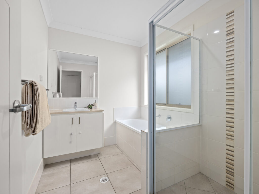 60 Alesana Drive, Bellbird Park, QLD 4300