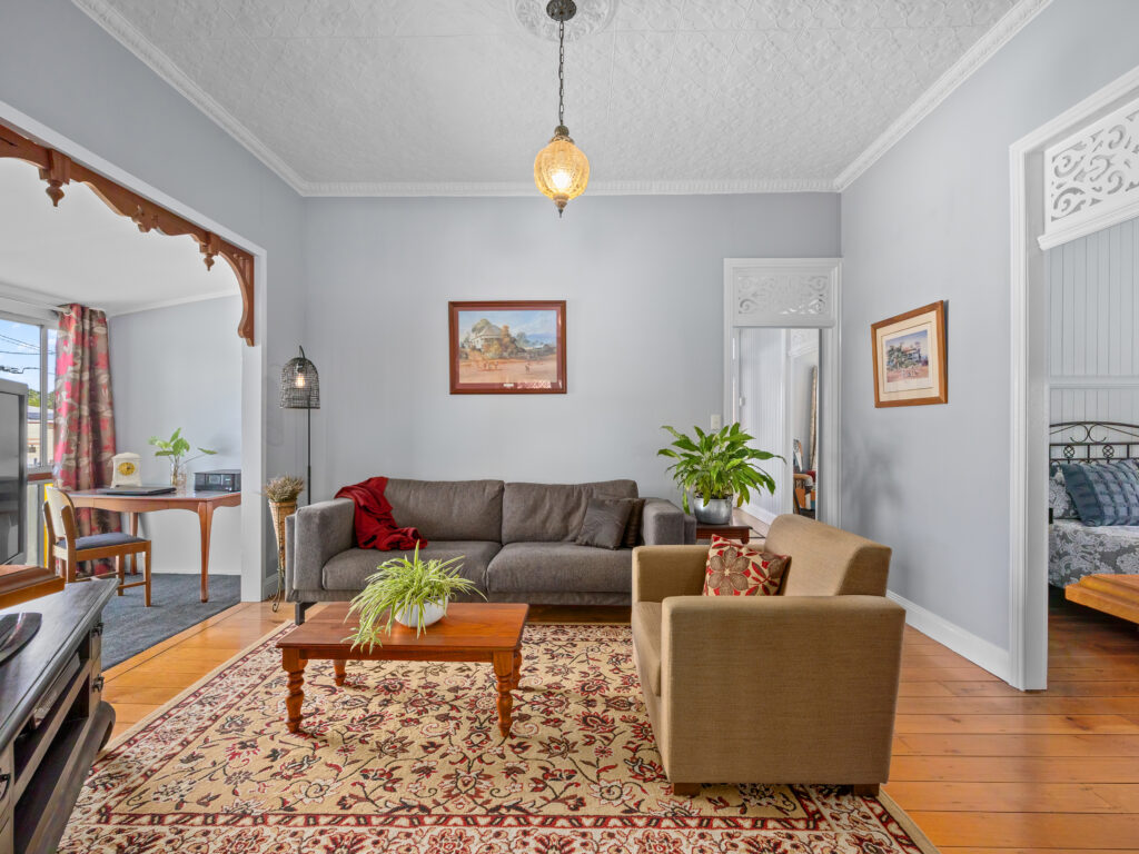 43 Blackall Street, East Ipswich, QLD 4305