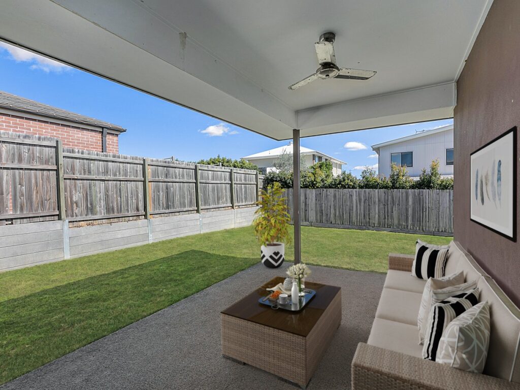 8 Abrahams Road, South Ripley, QLD 4306