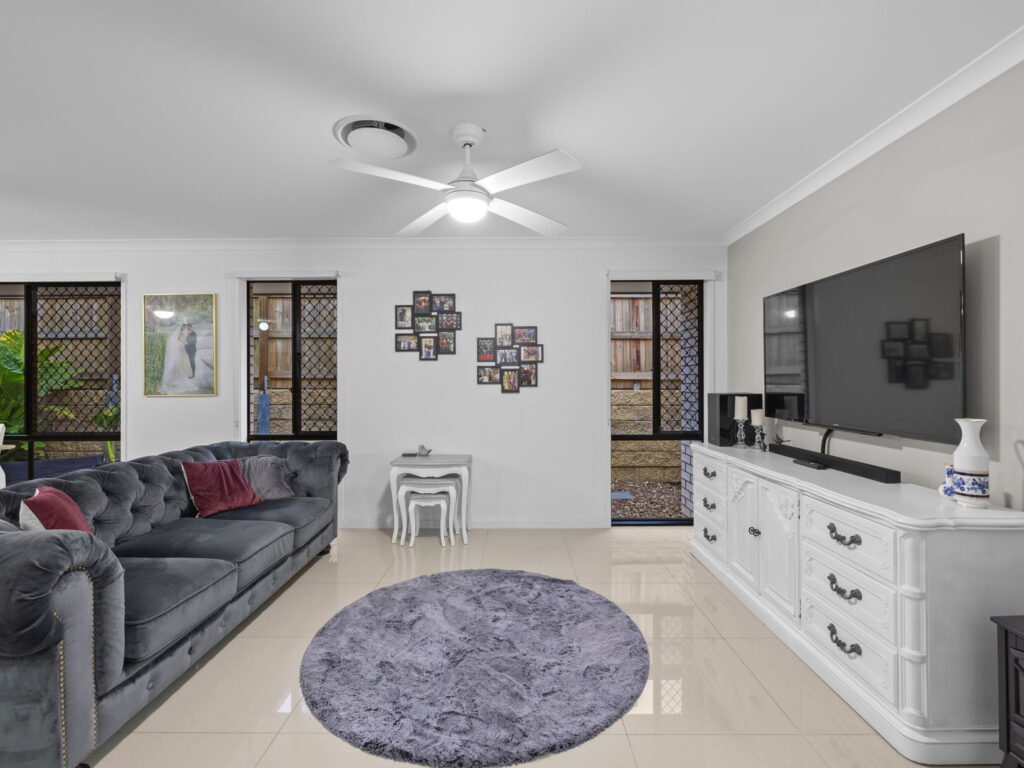 8 Calandra Street, Redbank Plains, QLD 4301