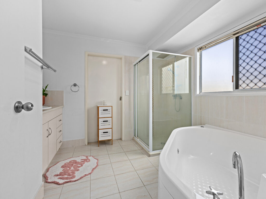 53 Blenheim Crescent, Yamanto, QLD 4305