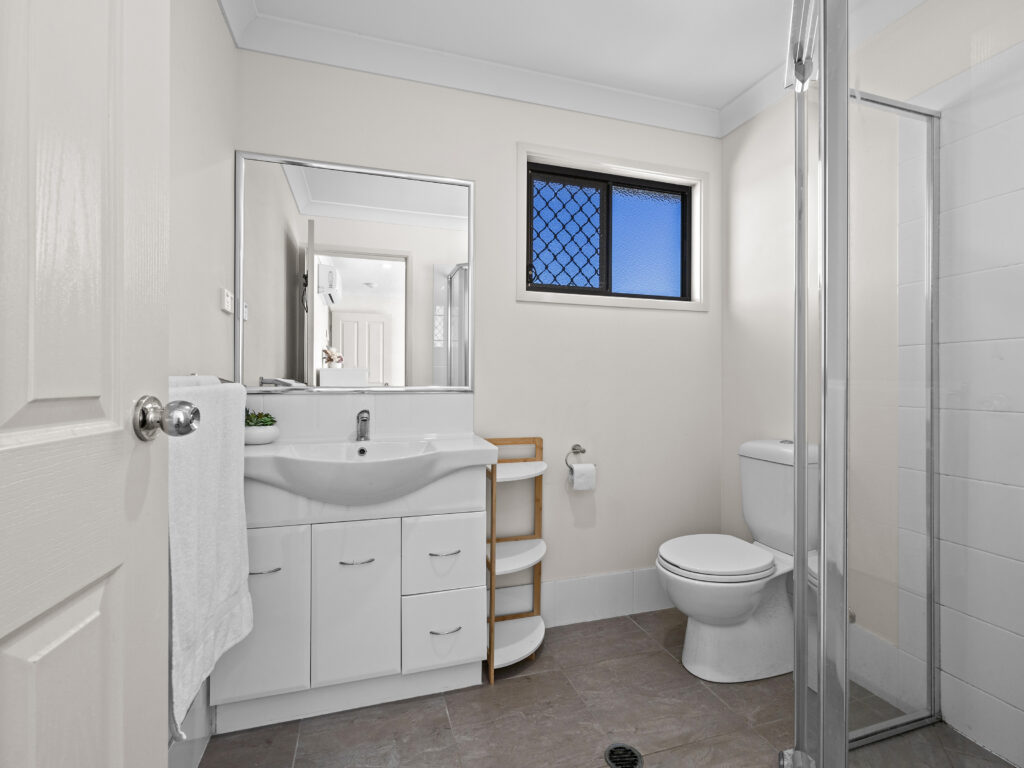 5 Vantage Place, Redbank Plains, QLD 4301