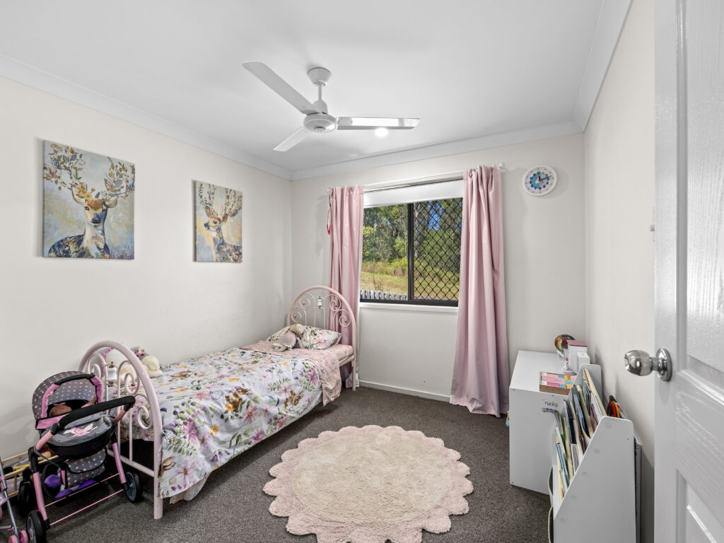 5 Vantage Place, Redbank Plains, QLD 4301