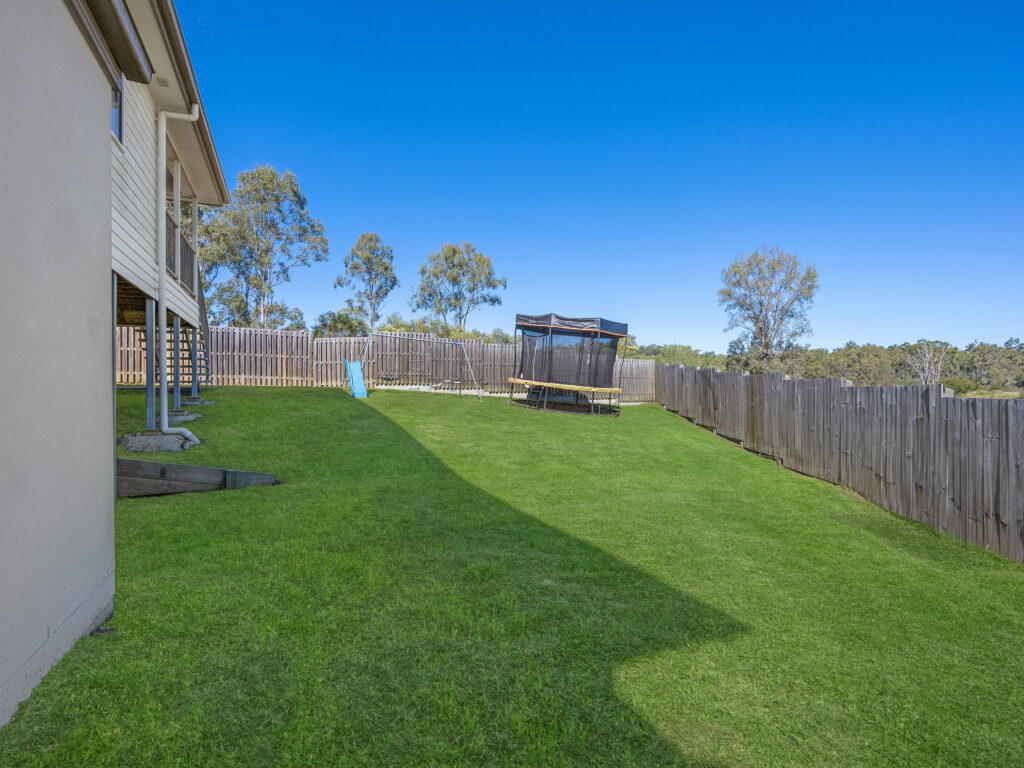 5 Vantage Place, Redbank Plains, QLD 4301