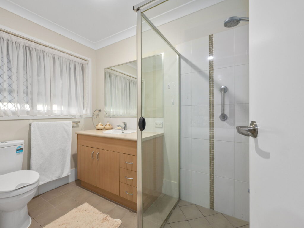 5 Horizon Court, Adare, QLD 4343