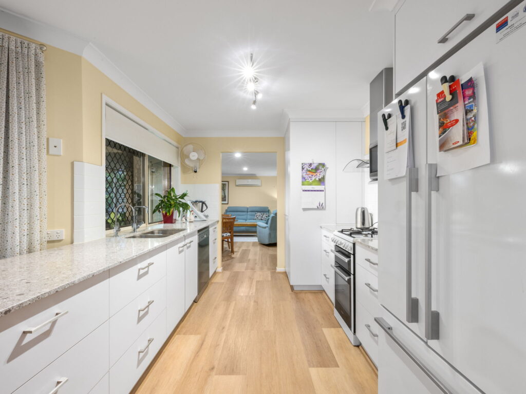 5 Horizon Court, Adare, QLD 4343