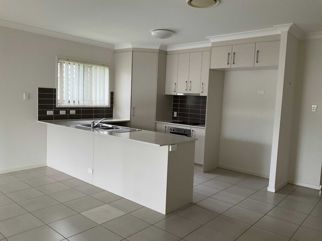 Yamanto QLD 4305