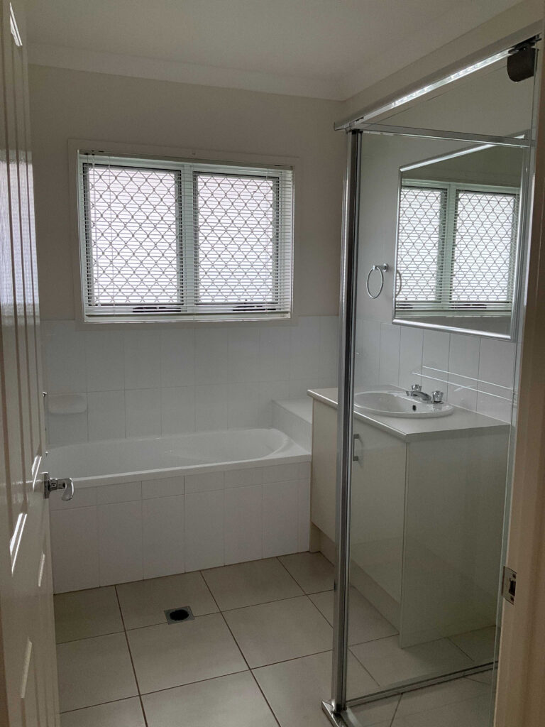 Yamanto QLD 4305