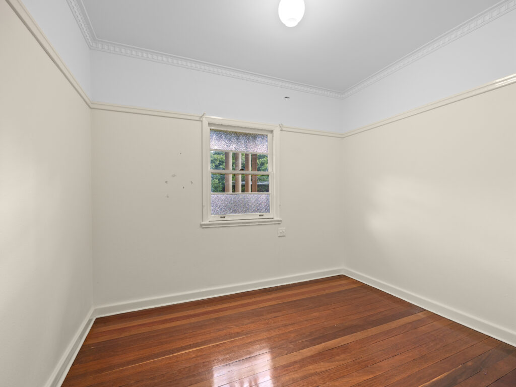 29 Easton Street, Silkstone, QLD 4304