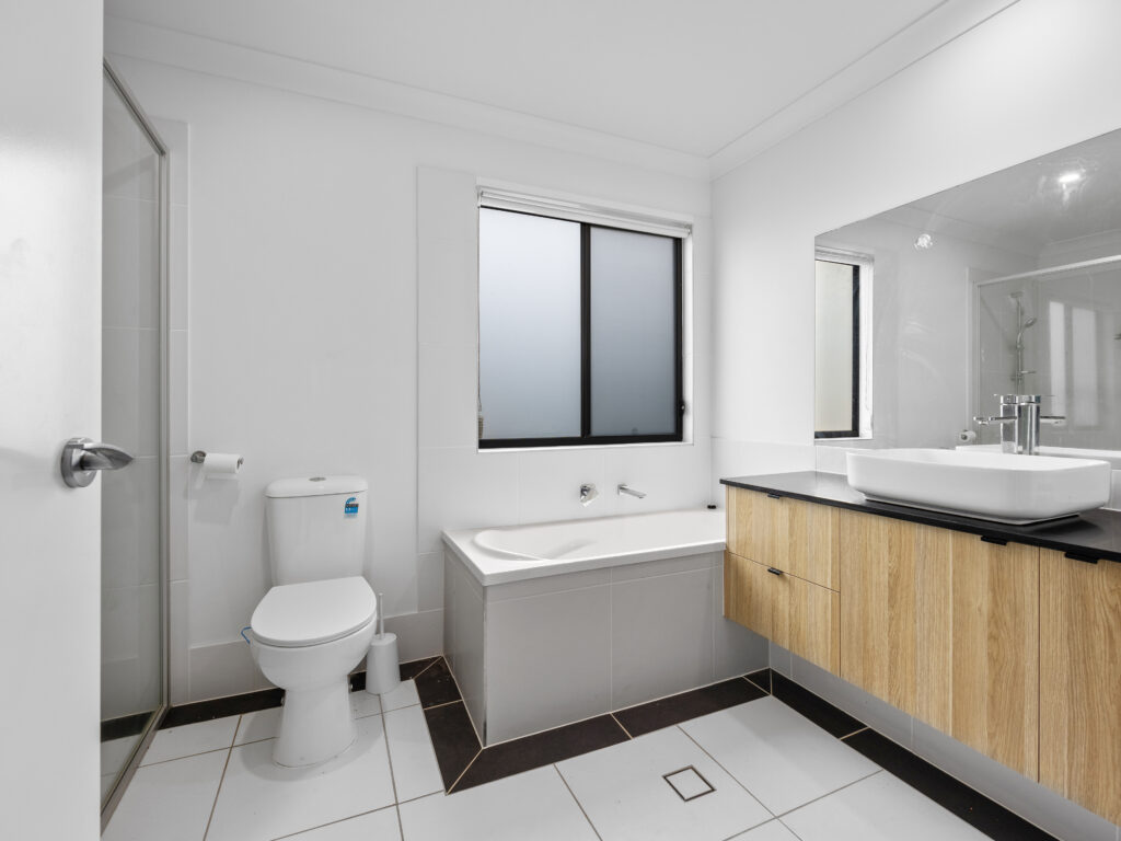 12/15 Bramble Street, Woody Point, QLD 4019