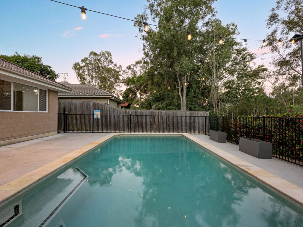 38 Brodzig Road, Chuwar, QLD 4306