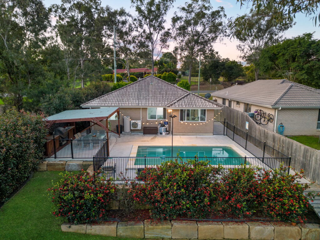 38 Brodzig Road, Chuwar, QLD 4306