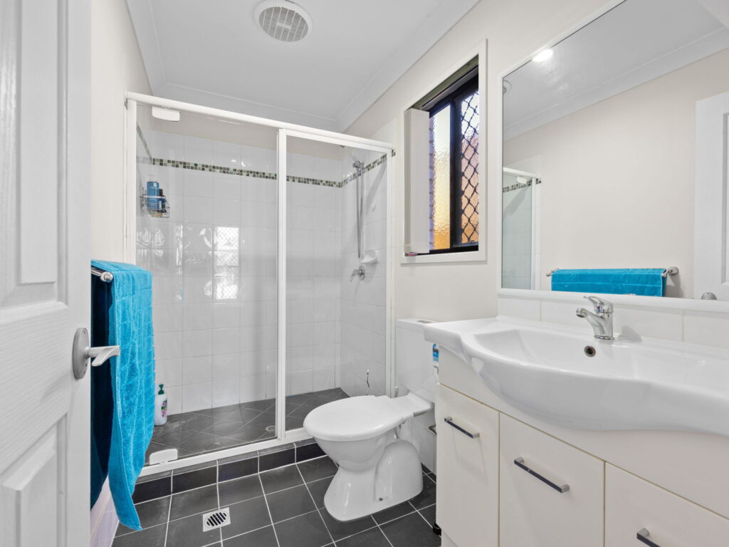 5 Hibiscus Way, Springfield Lakes, QLD 4300