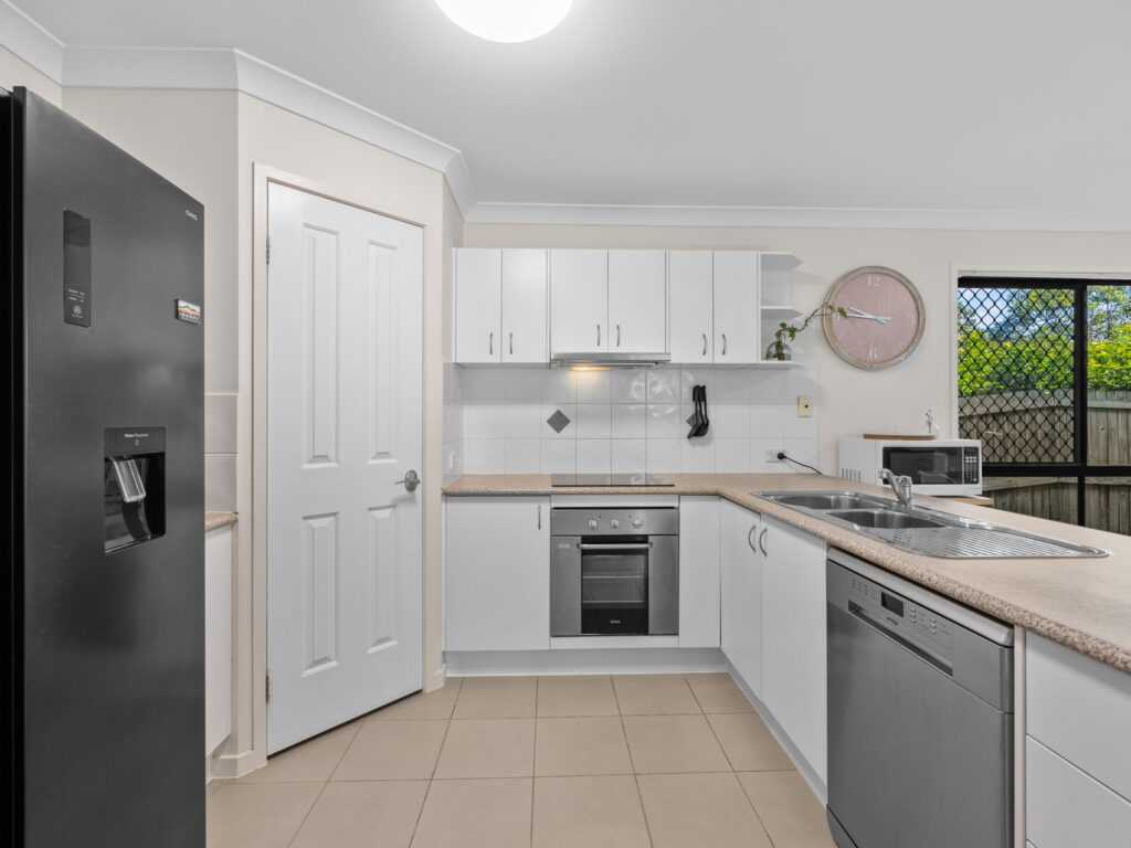 5 Hibiscus Way, Springfield Lakes, QLD 4300