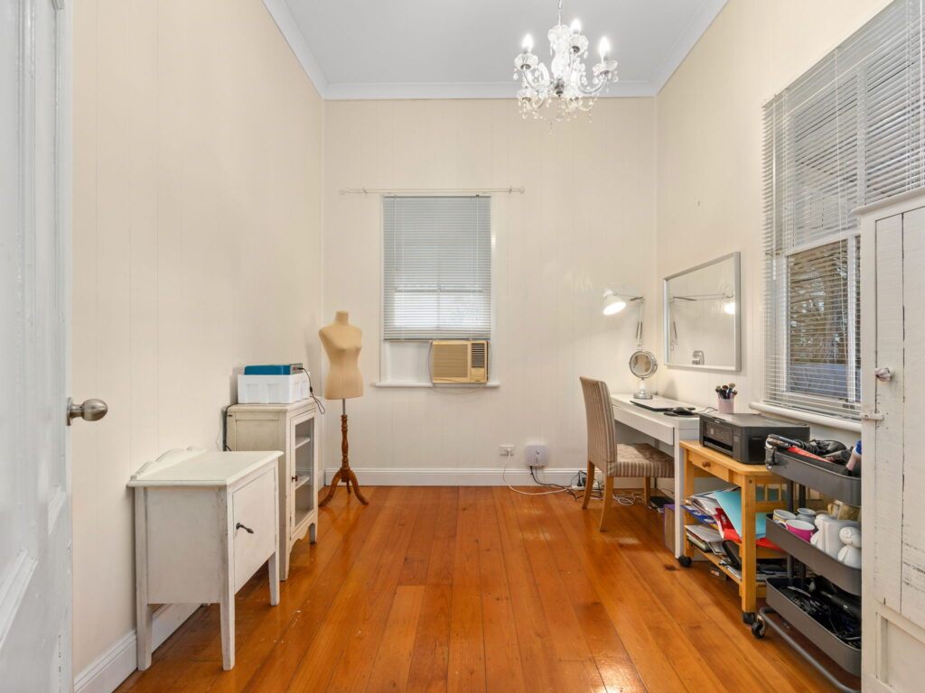 64 Queen Street, Blackstone, QLD 4304