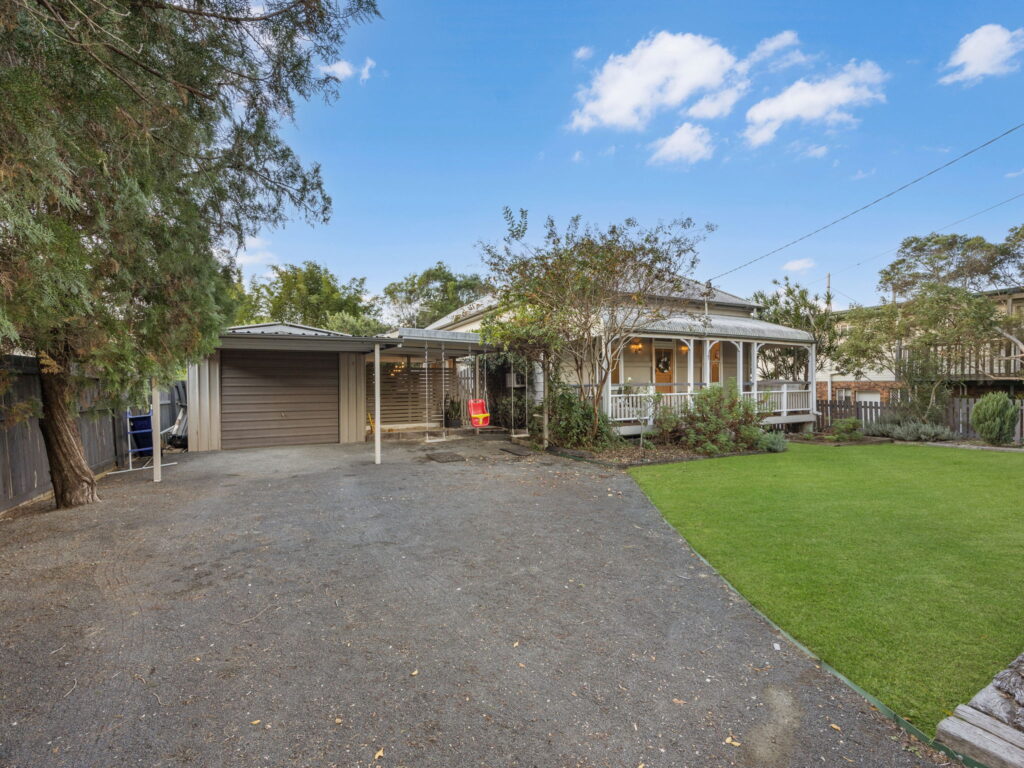 64 Queen Street, Blackstone, QLD 4304