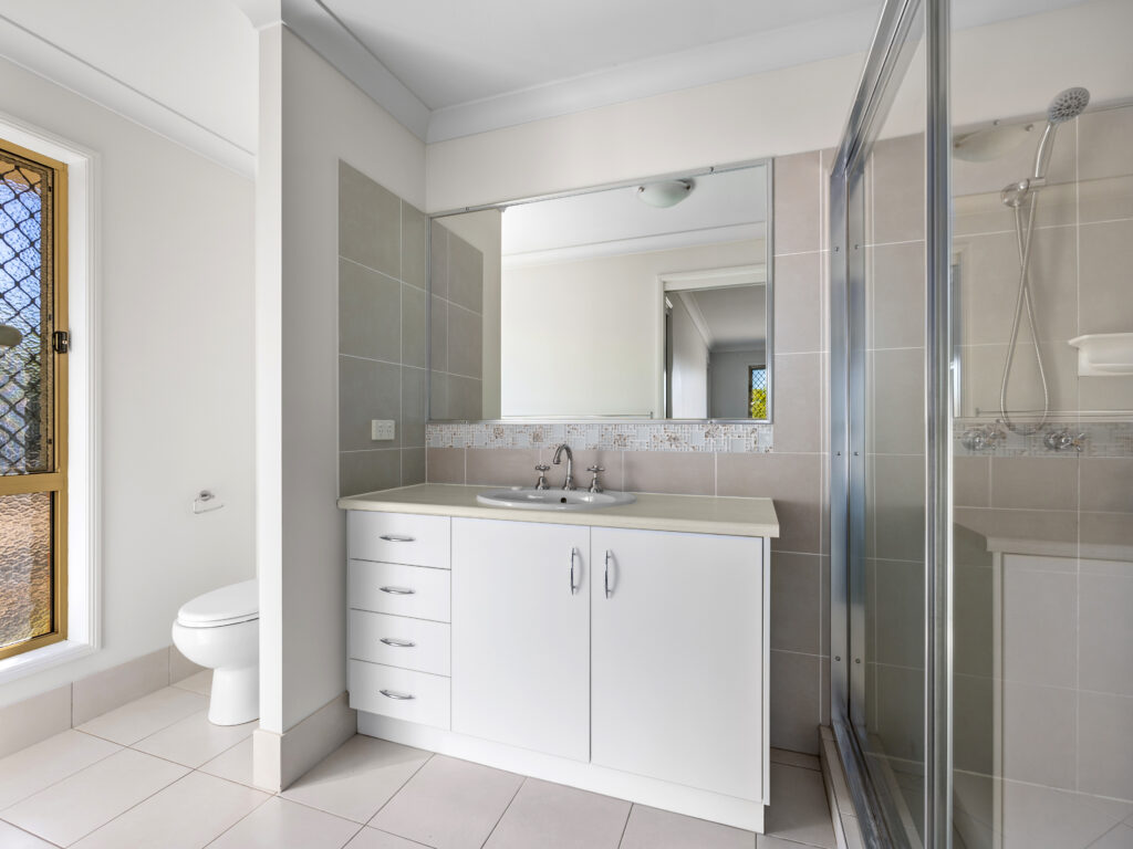 55 Stephenson Crescent, Kensington Grove, QLD 4341