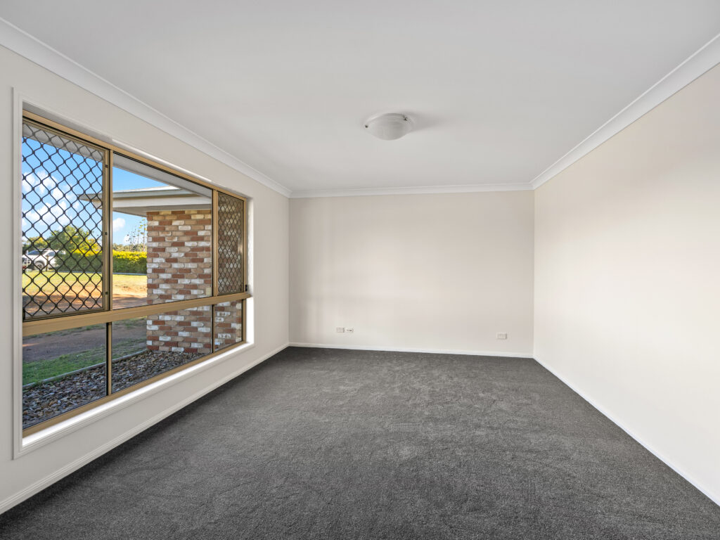 55 Stephenson Crescent, Kensington Grove, QLD 4341