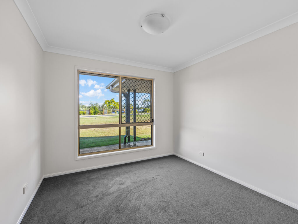 55 Stephenson Crescent, Kensington Grove, QLD 4341