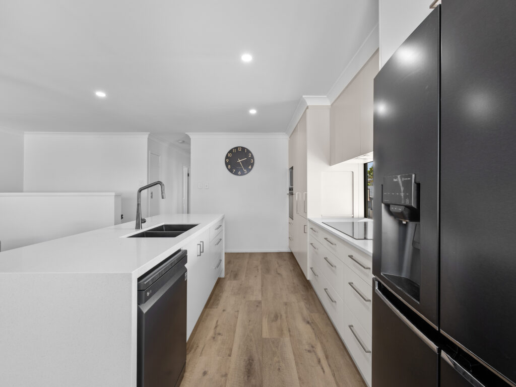 24 Trudy Street, Raceview, QLD 4305