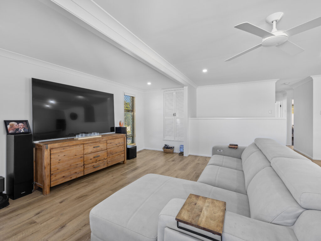 24 Trudy Street, Raceview, QLD 4305
