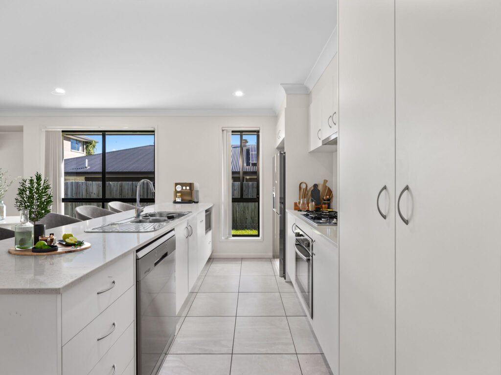 15 Daniell Close, Ripley, QLD 4306