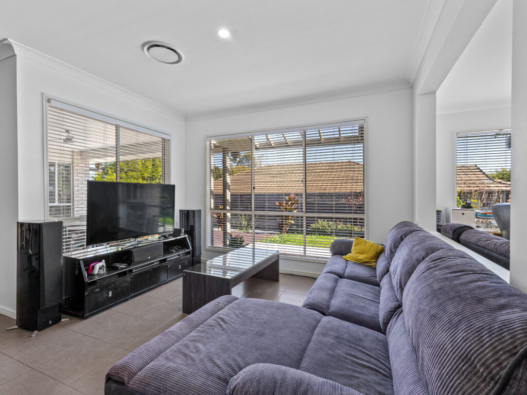 168 Alawoona Street, Redbank Plains, QLD 4301