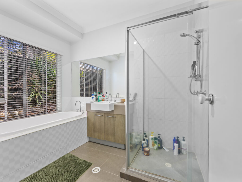 168 Alawoona Street, Redbank Plains, QLD 4301