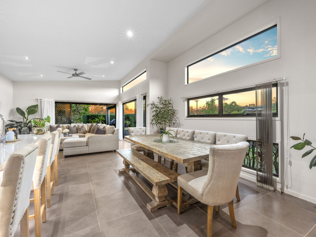 1 Sirmione Court, Raceview, QLD 4305