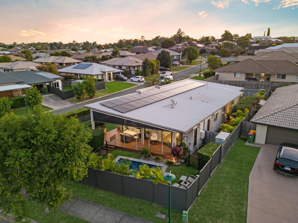 1 Sirmione Court, Raceview, QLD 4305