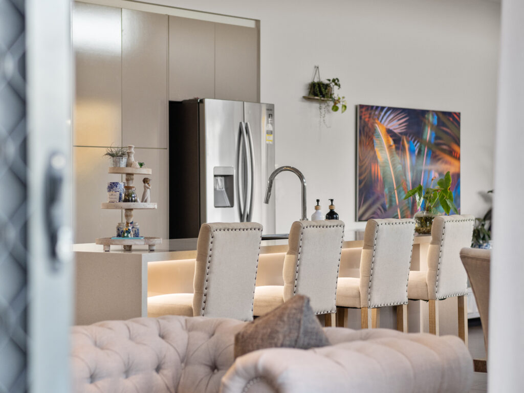 1 Sirmione Court, Raceview, QLD 4305
