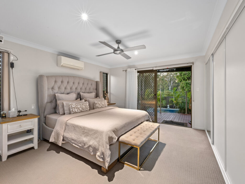 1 Sirmione Court, Raceview, QLD 4305