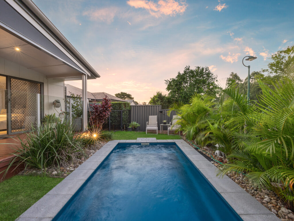 1 Sirmione Court, Raceview, QLD 4305