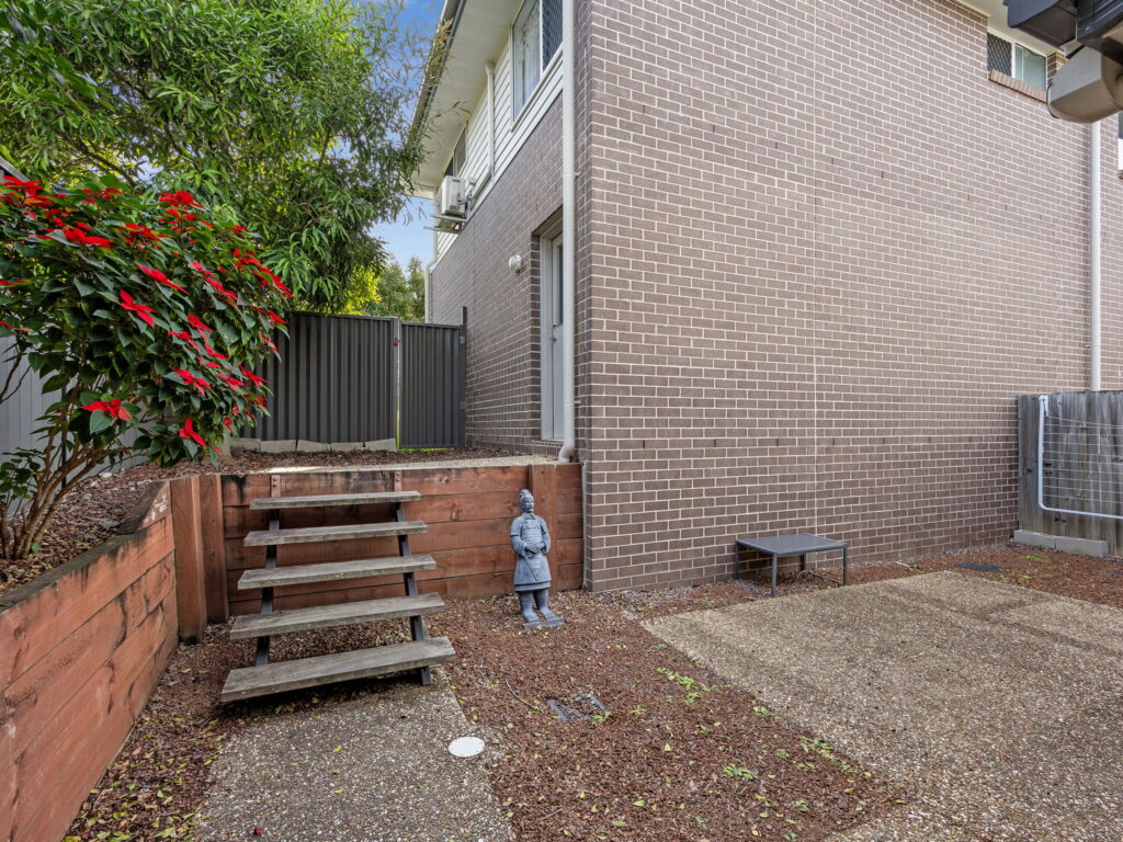 1/59 Ballow Crescent, Redbank Plains, QLD 4301