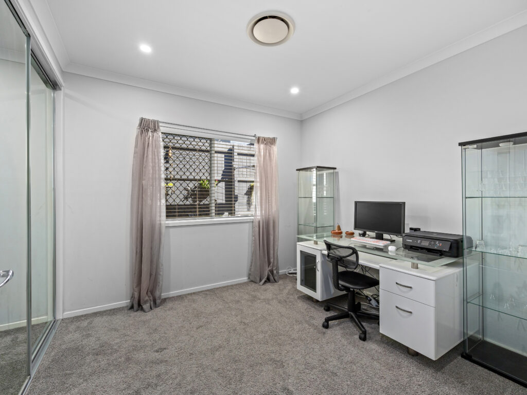 2 Creekstone Avenue, Redbank Plains, QLD 4301