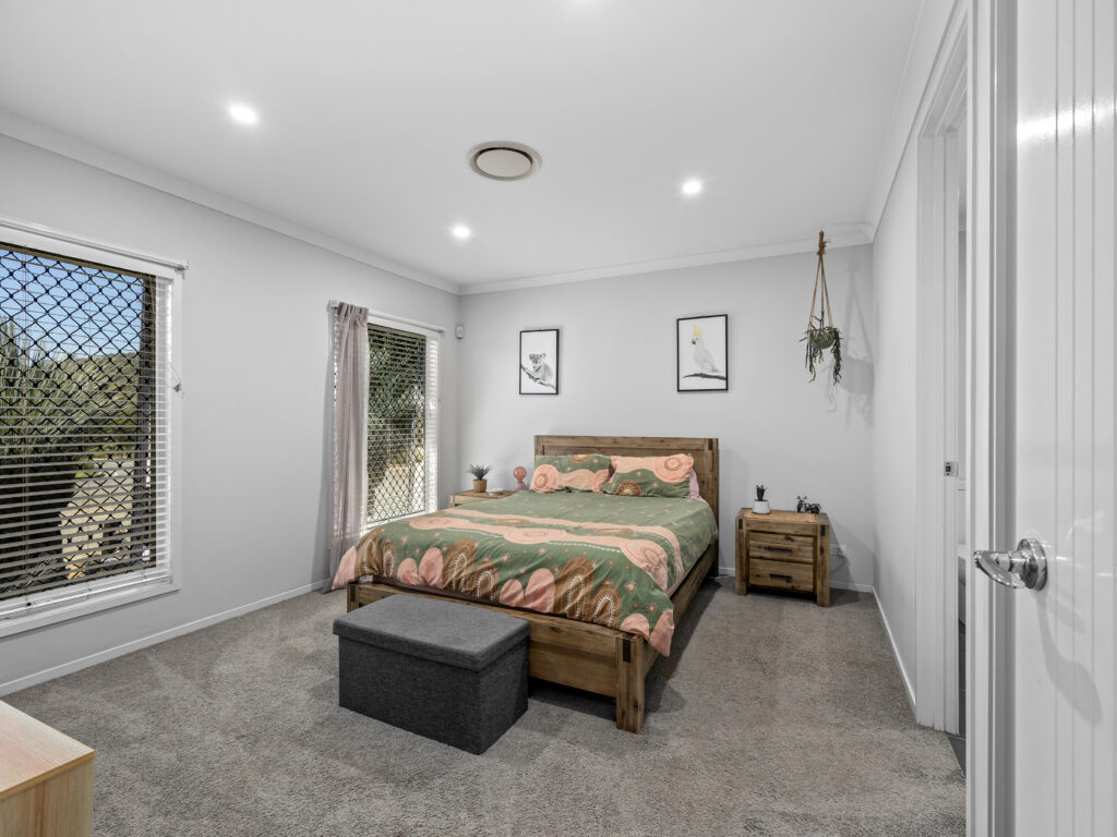 2 Creekstone Avenue, Redbank Plains, QLD 4301