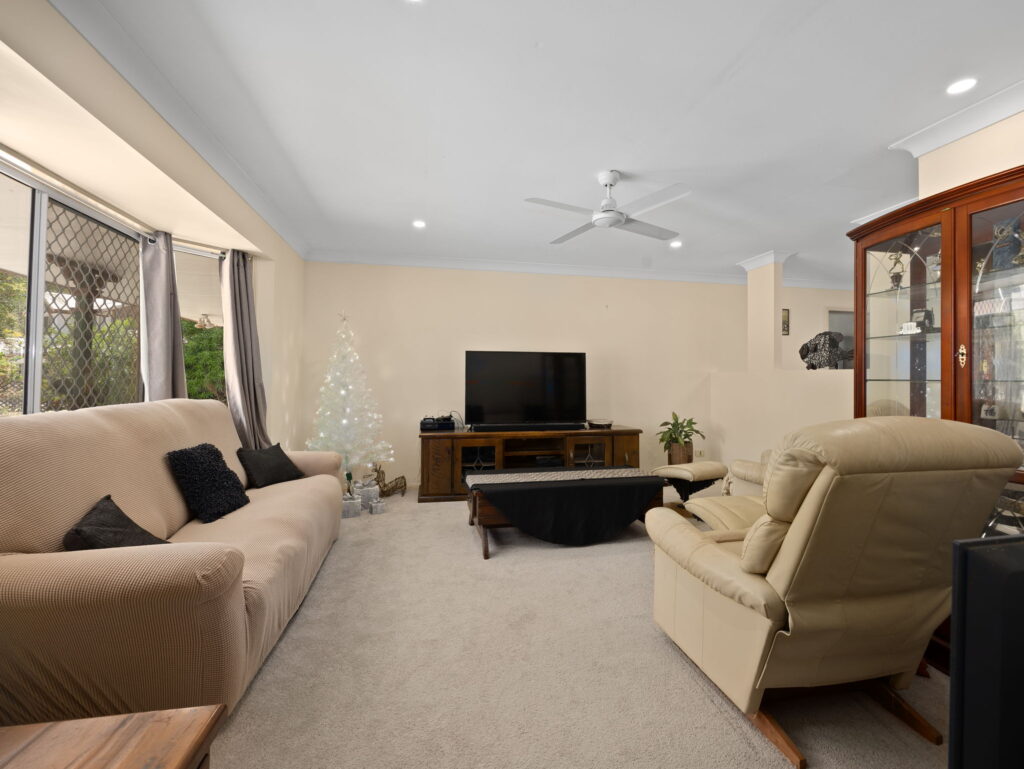 513 Middle Road, Greenbank, QLD 4124