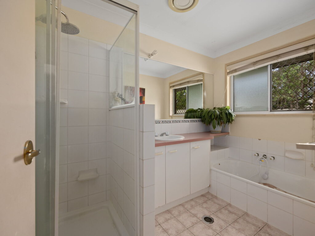 513 Middle Road, Greenbank, QLD 4124