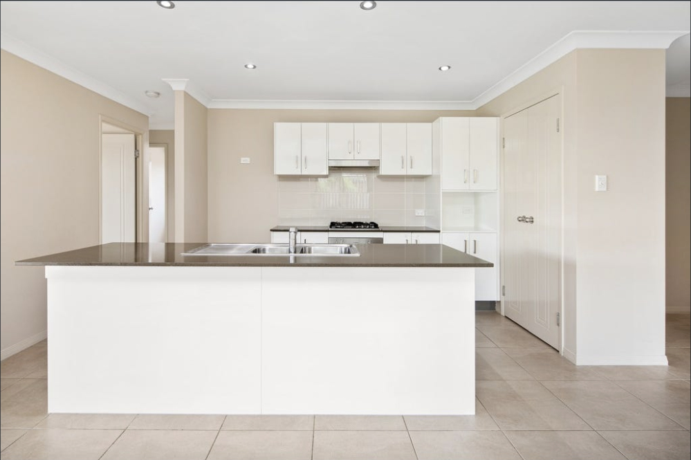 15 Heron Court, Redbank Plains, QLD 4301