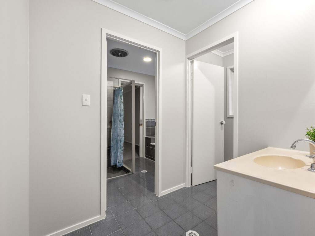 115 Collingwood Drive, Collingwood Park QLD 4301