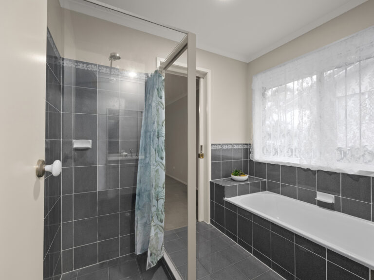 115 Collingwood Drive, Collingwood Park QLD 4301