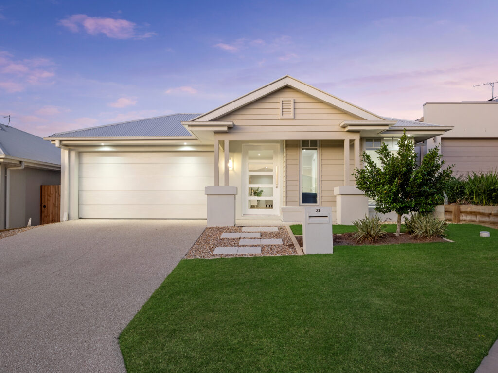 31 Lang Street, White Rock, QLD 4306