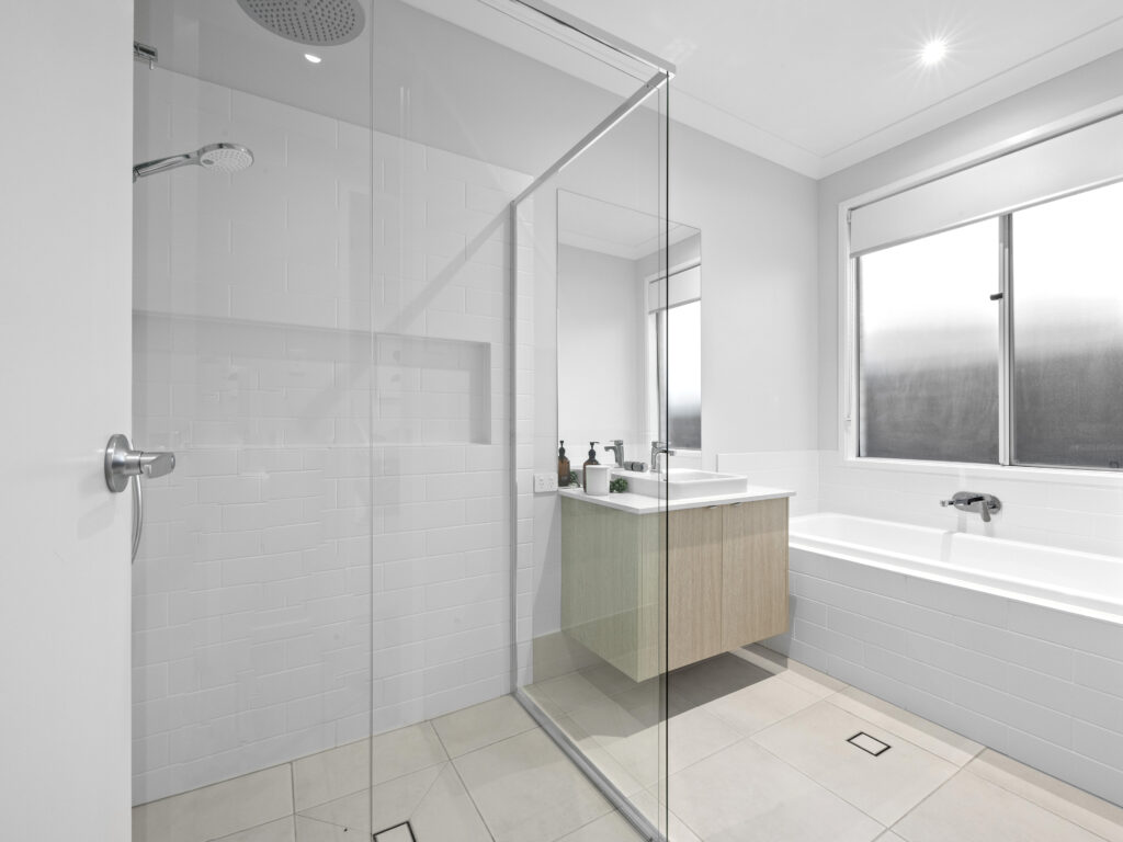 31 Lang Street, White Rock, QLD 4306