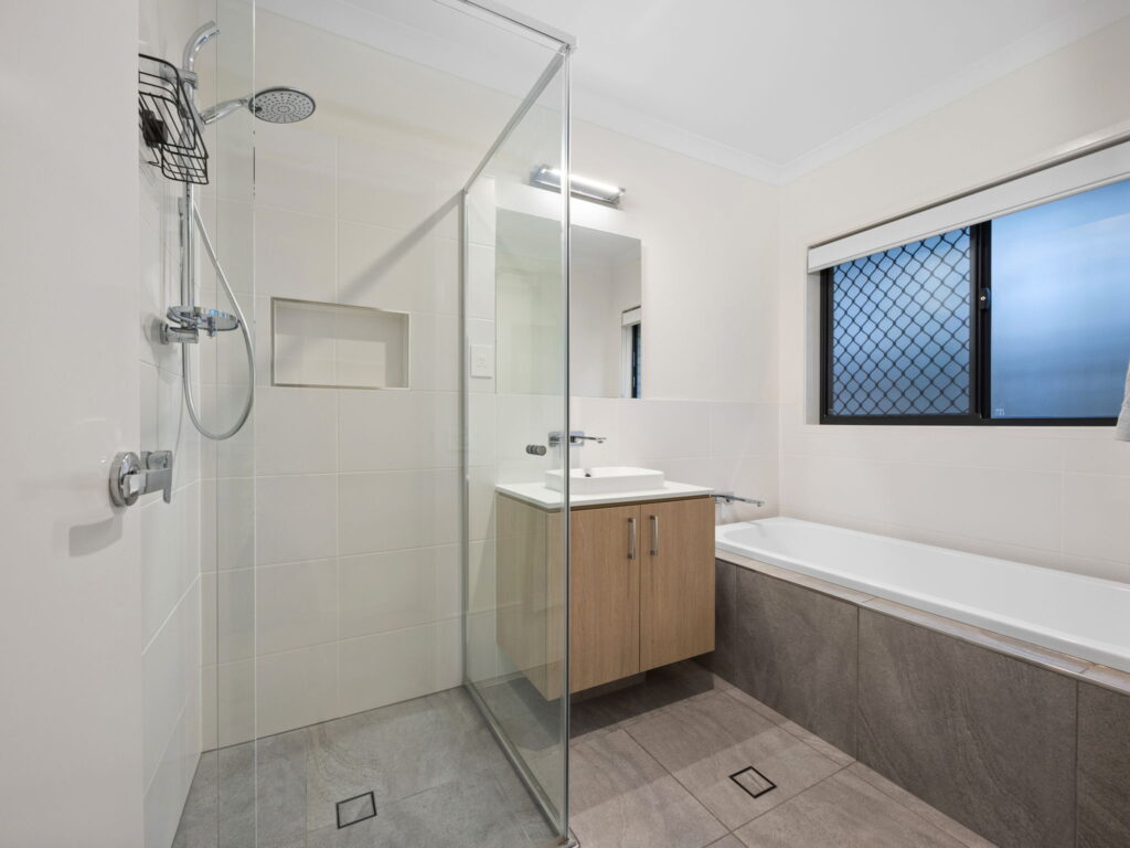 12 Brigginshaw Way, Ripley, QLD 4306