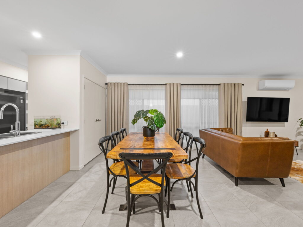 12 Brigginshaw Way, Ripley, QLD 4306