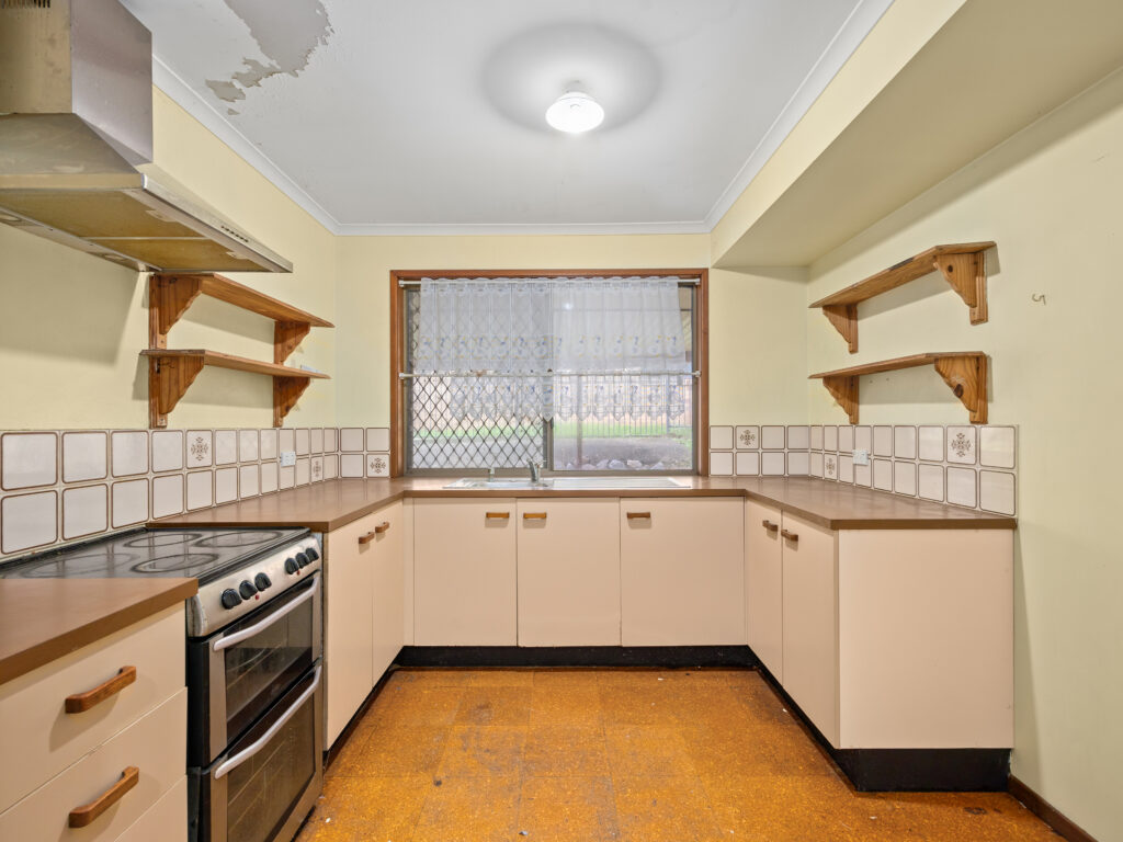 5 Gill Court, Bundamba, QLD 4304