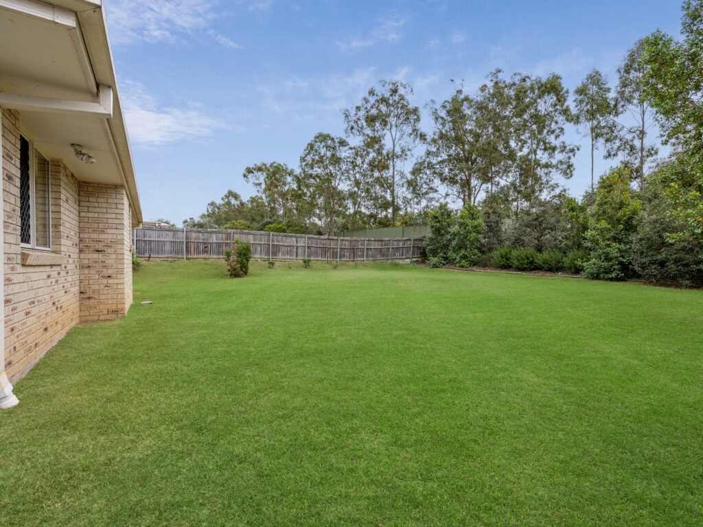 59 Lakeview Drive, Deebing Heights, QLD 4306