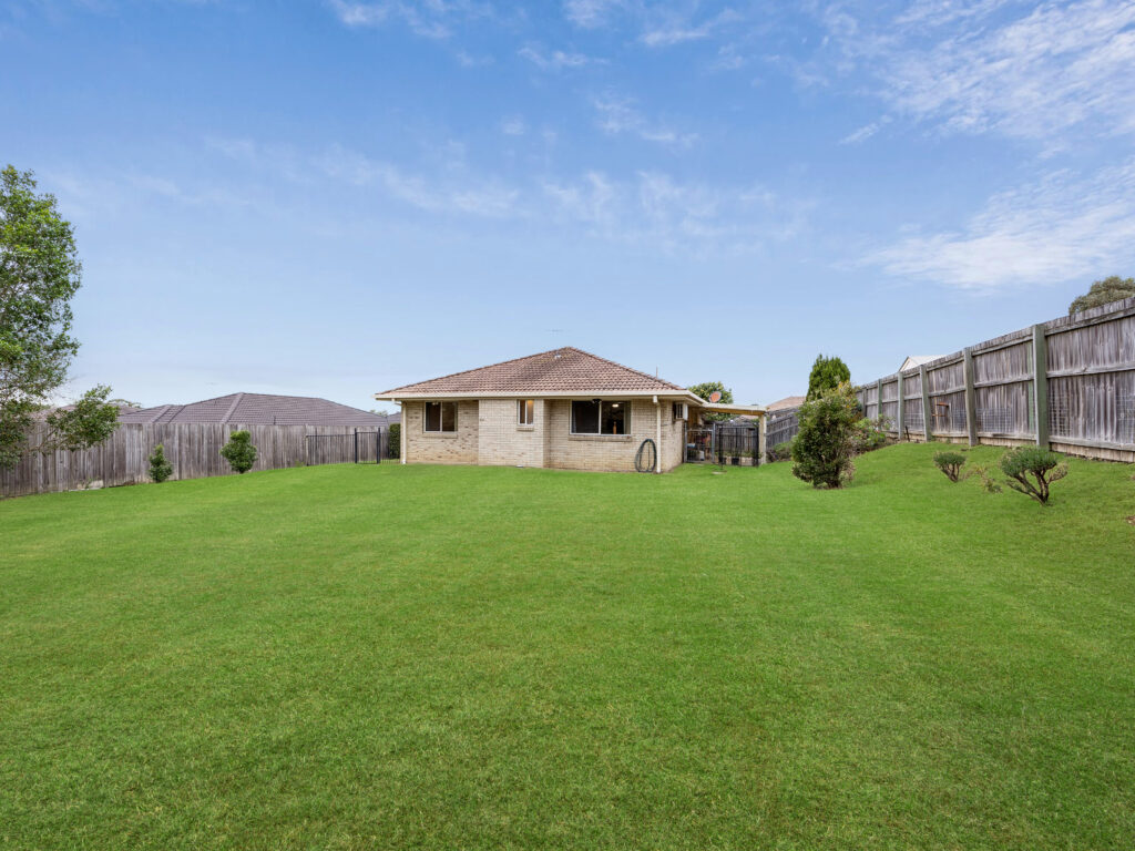 59 Lakeview Drive, Deebing Heights, QLD 4306