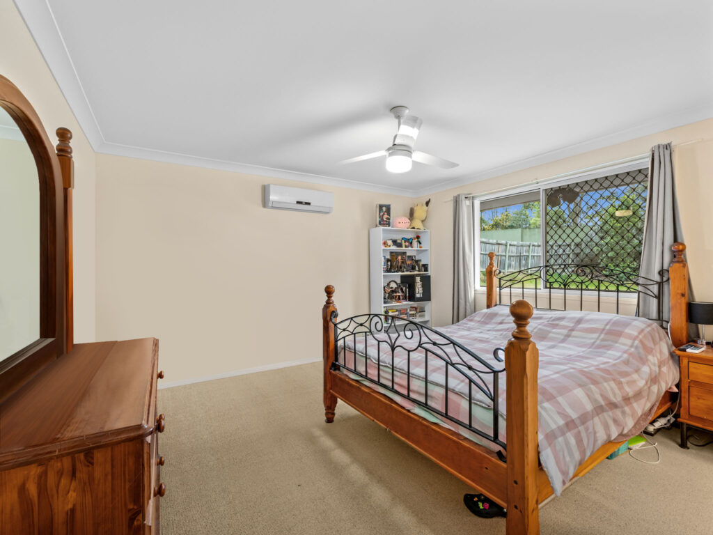 59 Lakeview Drive, Deebing Heights, QLD 4306